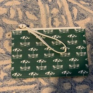 Masters-themed leather umbrella clutch